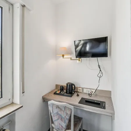 Neu Apart-Hotel Kraut 24-7 Check In Naehe Messe-Airport 3*