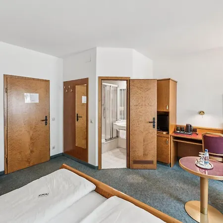 Neu Apart-Hotel Kraut 24-7 Check In Naehe Messe-Airport 3*